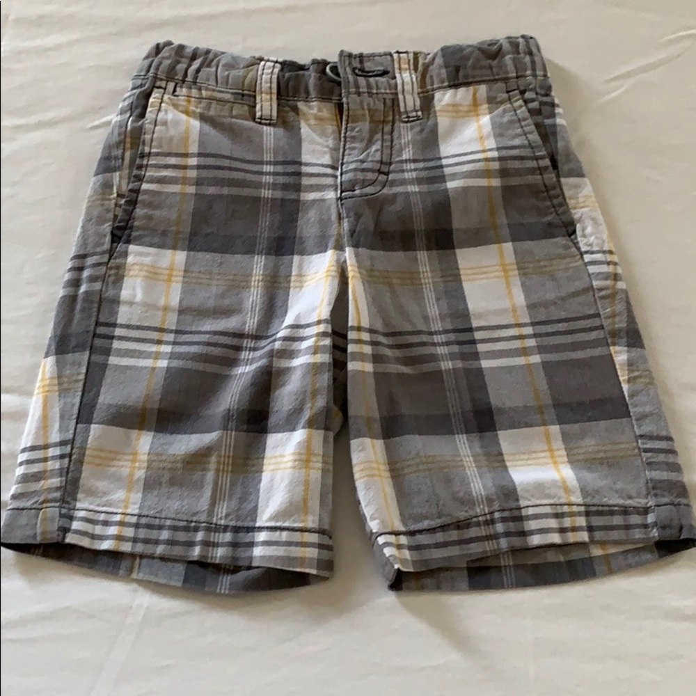 Boys shorts - 4/4T